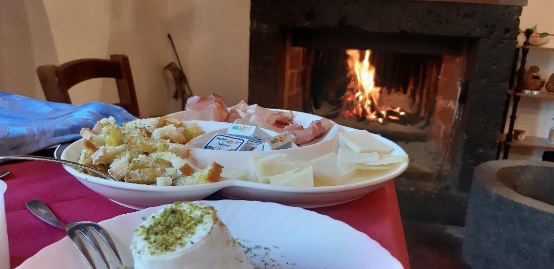 Agriturismo Sole Di Sicilia 兰达佐 外观 照片
